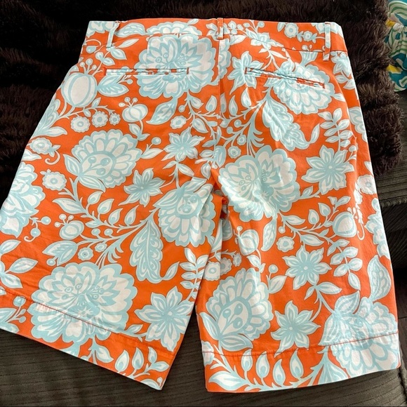 COPY - J.Crew fun & floral Bermuda stretch shorts, size 4 - Picture 3 of 8